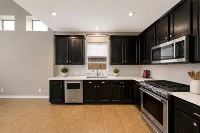 9438 Emerald Lakes Drive, Rosharon, TX 77583 - Photo 8