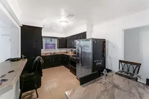 1017 Lakin Ave, Pasadena, TX 77506 - Photo 6