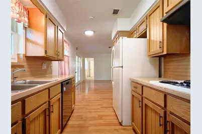 1018 Shawnee Street, Houston, TX 77034 - Photo 10