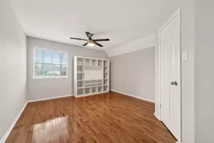 3223 S Lake Village Dr, Katy, TX 77450 - Photo 36