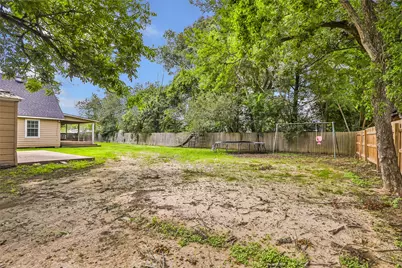 202 E Kay Street, Dayton, TX 77535 - Photo 34