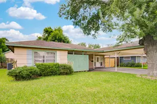 8565 Ridgepoint Dr, Houston, TX 77055 - Photo 4