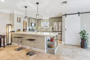 1526 Foxwood Rd, Houston, TX 77008 - Photo 10