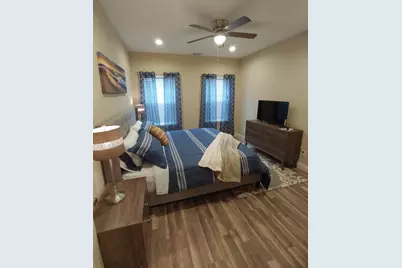 4926 Weeping Willow Road, Houston, TX 77092 - Photo 10