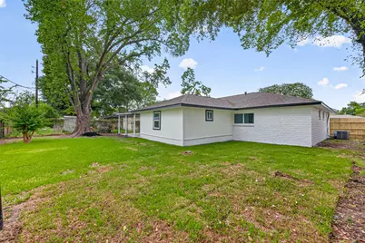 6418 Standing Oaks Street, Houston, TX 77050 - Photo 32