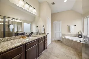 9242 Holloway Cliff Ln, Cypress, TX 77433 - Photo 14