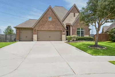 9242 Holloway Cliff Lane, Cypress, TX 77433 - Photo 2