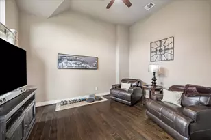 9242 Holloway Cliff Ln, Cypress, TX 77433 - Photo 18