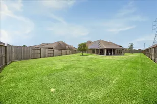 9242 Holloway Cliff Ln, Cypress, TX 77433 - Photo 26