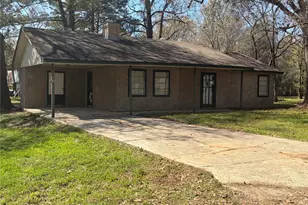 221 Yellowstone, Livingston, TX 77351 - Photo 1