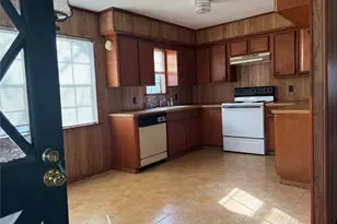 221 Yellowstone, Livingston, TX 77351 - Photo 4