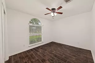 1303 S Teal Estates Cir, Fresno, TX 77545 - Photo 22