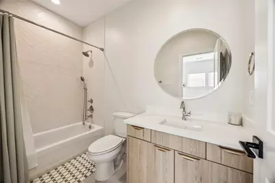 1127 W 16th Street #C, Houston, TX 77008 - Photo 18