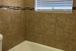 6573 Briar Bayou Dr, Houston, TX 77072 - Photo 18