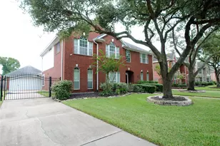611 Woodcastle Bend, Houston, TX 77094 - Photo 2