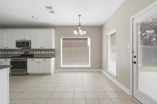 3007 Eagle Lake Dr, Pearland, TX 77581 - Photo 8