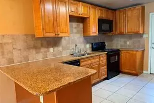 10064 Emnora Ln, Houston, TX 77080 - Photo 6