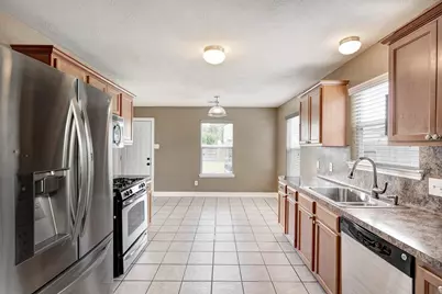 1915 Sable Glen Court, Richmond, TX 77469 - Photo 10