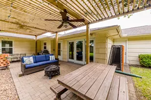 8323 Lorrie Dr, Houston, TX 77025 - Photo 34