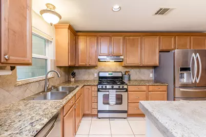 8323 Lorrie Drive, Houston, TX 77025 - Photo 16