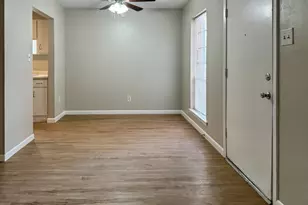 2101 6th Ave N, Texas City, TX 77590 - Photo 4