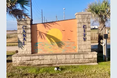 1136 Pennington Street, Gilchrist, TX 77617 - Photo 2