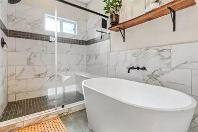 5202 Pinemont Creek Lane, Houston, TX 77018 - Photo 12