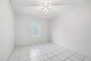 9619 E Withers Way Cir, Houston, TX 77065 - Photo 18