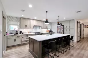 6039 McKnight St, Houston, TX 77035 - Photo 6