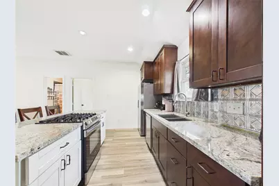 4506 Linninger Lane, Dickinson, TX 77539 - Photo 14