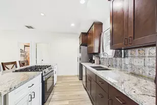 4506 Linninger Ln, Dickinson, TX 77539 - Photo 14