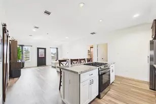 4506 Linninger Ln, Dickinson, TX 77539 - Photo 12