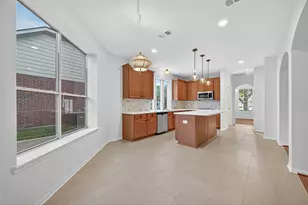 4742 Robins Way, Sugar Land, TX 77479 - Photo 16