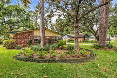 10127 Hazelhurst Drive, Houston, TX 77043 - Photo 44