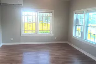 318 7th St N, Texas City, TX 77590 - Photo 4