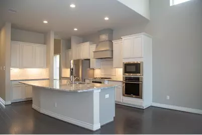 4902 Thunder Creek Lane, Sugar Land, TX 77479 - Photo 8