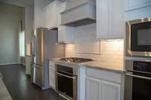 4902 Thunder Creek Ln, Sugar Land, TX 77479 - Photo 10