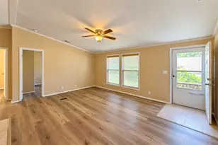 933 Front St, Columbus, TX 78934 - Photo 6