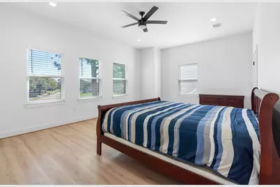 8617 Kari Court, Jersey Village, TX 77040 - Photo 30