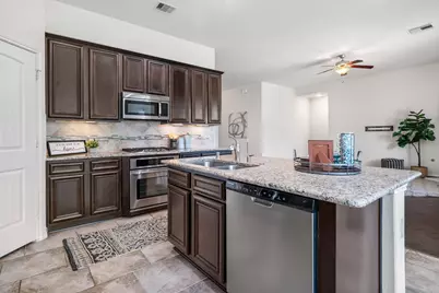1527 Holly Chase Court, Conroe, TX 77384 - Photo 12