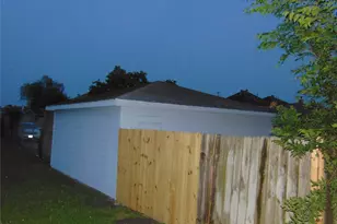 8603 Rustling Lvs Dr, Houston, TX 77083 - Photo 32