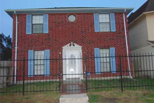 8603 Rustling Lvs Dr, Houston, TX 77083 - Photo 2