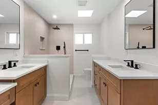 5826 Dumfries Dr, Houston, TX 77096 - Photo 18