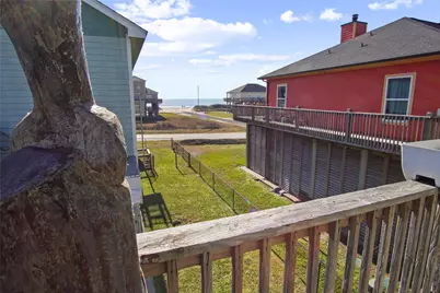 919 Mary Ann, Crystal Beach, TX 77650 - Photo 14