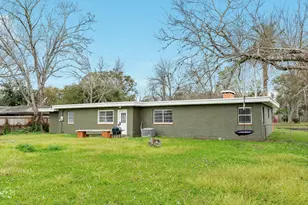 159 Oak Dr, Lake Jackson, TX 77566 - Photo 24