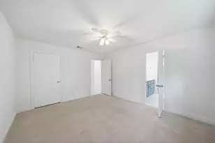 10103 Briar Forest Dr, Houston, TX 77042 - Photo 32