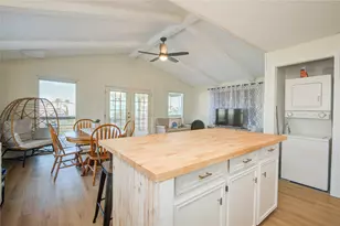 16510 Blackbeard Rd, Jamaica Beach, TX 77554 - Photo 24