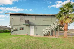 16510 Blackbeard Rd, Jamaica Beach, TX 77554 - Photo 6