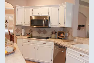 2862 Dees Circle, Sealy, TX 77474 - Photo 10