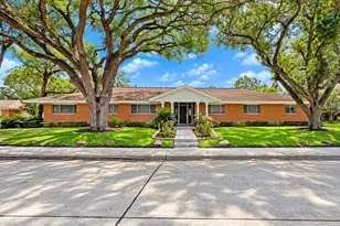 3641 Deal St, Houston, TX 77025 - Photo 4